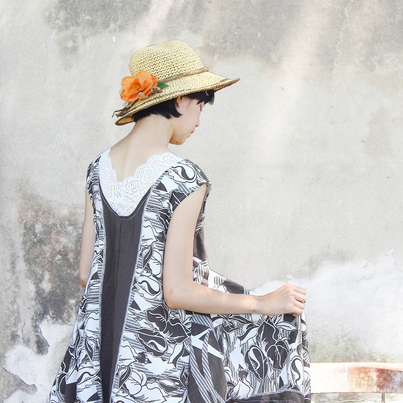 **大自然鸢尾花*米色 白色 大地色/纯棉 洋装 //正反两面 多种穿法// 无袖洋装 - 洋装/连衣裙 - 棉．麻 卡其色