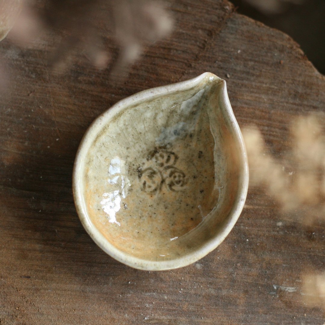 手捏柴烧陶调油钵 玫瑰 - 香薰/精油/线香 - 陶 卡其色
