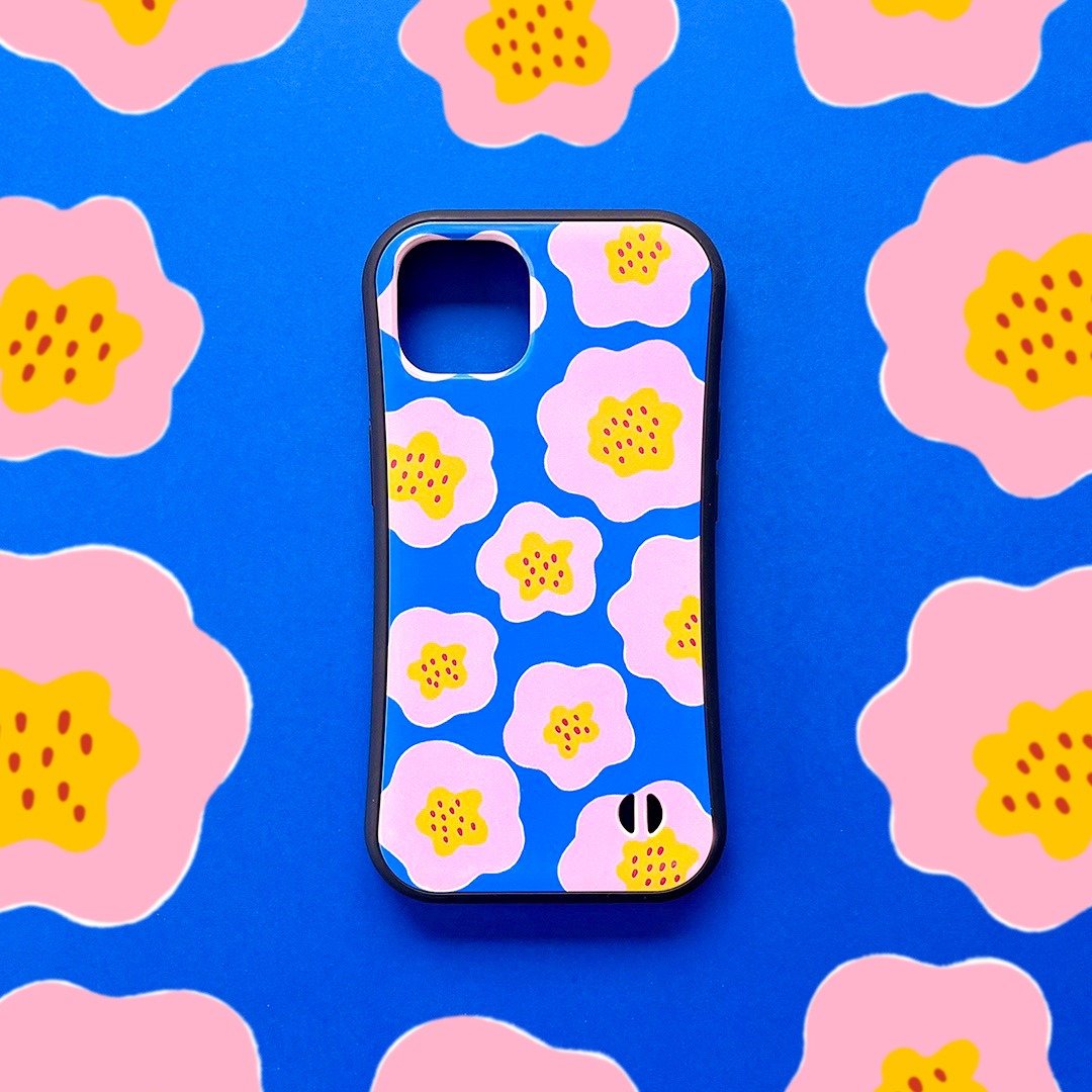 【iPhone 16 系列】蓝天与粉红花朵 防摔耐冲击手机壳 - 手机壳/手机套 - 塑料 蓝色