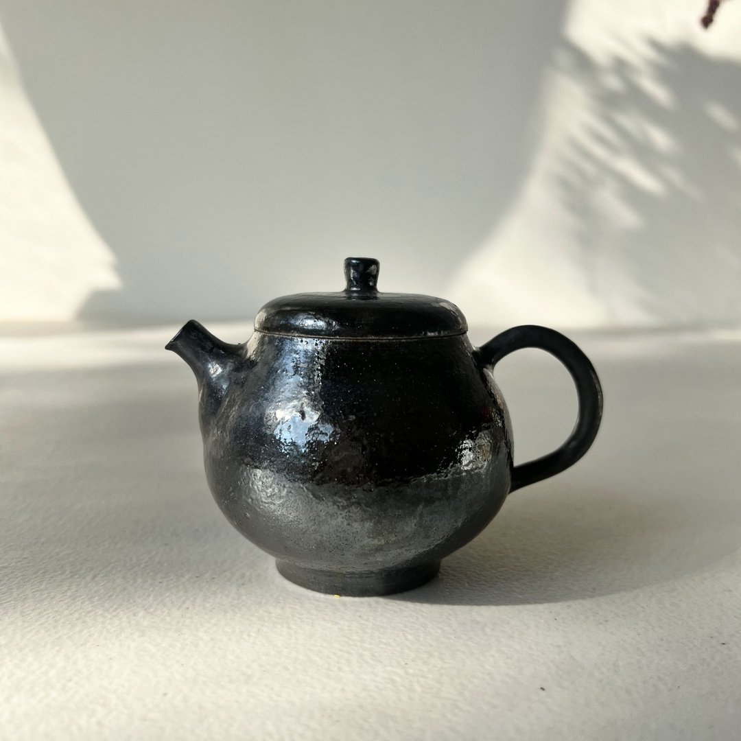 亮黑 柴烧陶手工茶壶 - 茶具/茶杯 - 陶 黑色