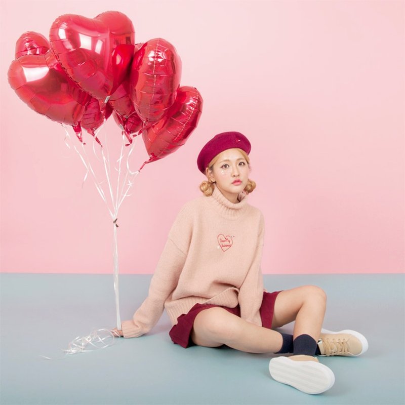 Dear My Universe Fall in Heart 高领针织衫 - 粉 - 女装针织衫/毛衣 - 聚酯纤维 粉红色