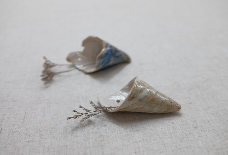 手作迷你花器 可挂式 - 花瓶/陶器 - 陶 多色