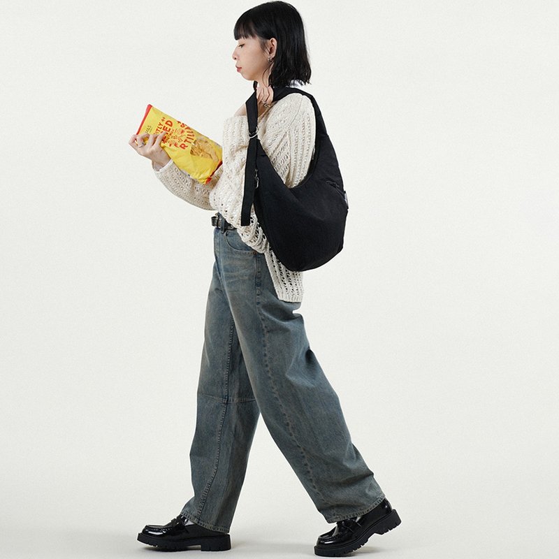 【FW25全新Wander系列】ZION 可扩展半月包 (翠黑色) - 侧背包/斜挎包 - 环保材料 黑色