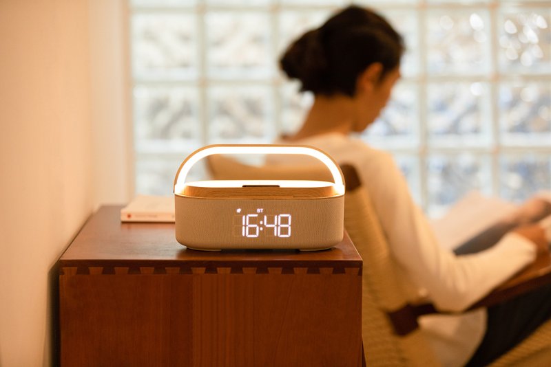 多功能便攜藍芽音箱 無綫充電 雙喇叭 高音質 音樂時鐘 小夜燈 - 灯具/灯饰 - 塑料 