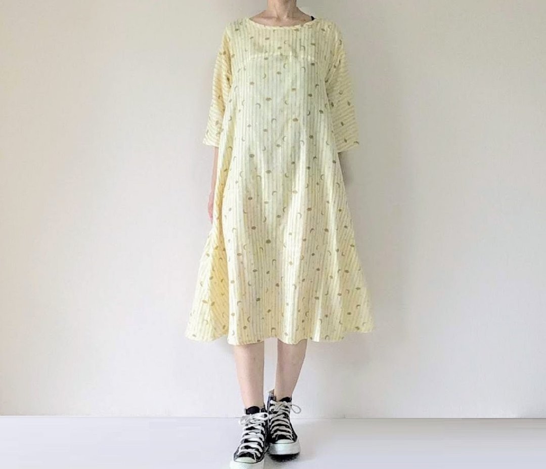 Crescent and Cloud Flare One Piece Dress Double Gauze Yozora's Star Striped Yellow - 洋装/连衣裙 - 棉 黄色
