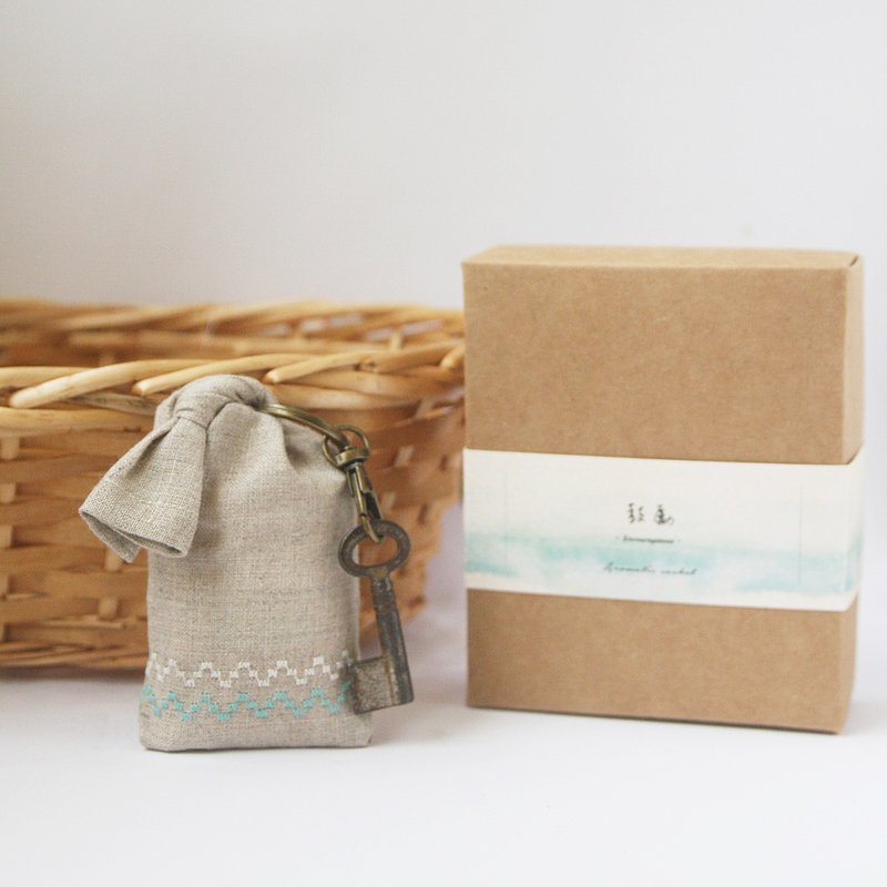 ４楼公寓 | 香氛钥匙圈【鼓励】沉静草香调 - 香薰/精油/线香 - 植物．花 绿色