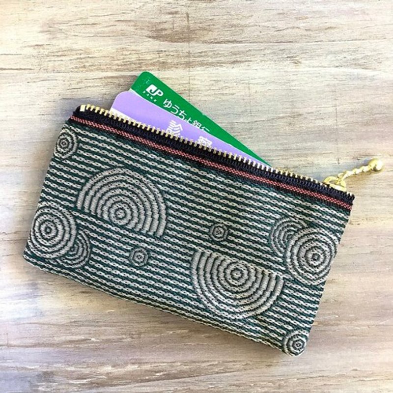 A porch made with tatami edges in a Zen garden pattern - 化妆包/杂物包 - 其他材质 绿色