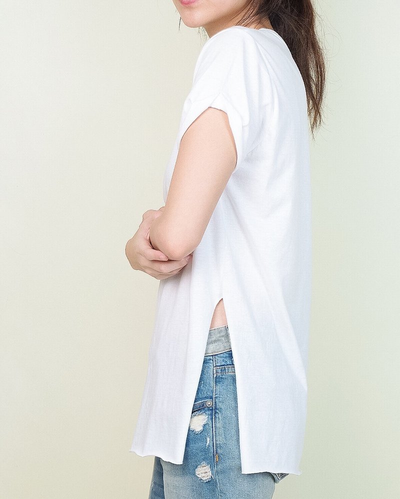 T-Shirt Side Slits - 女装 T 恤 - 棉．麻 多色