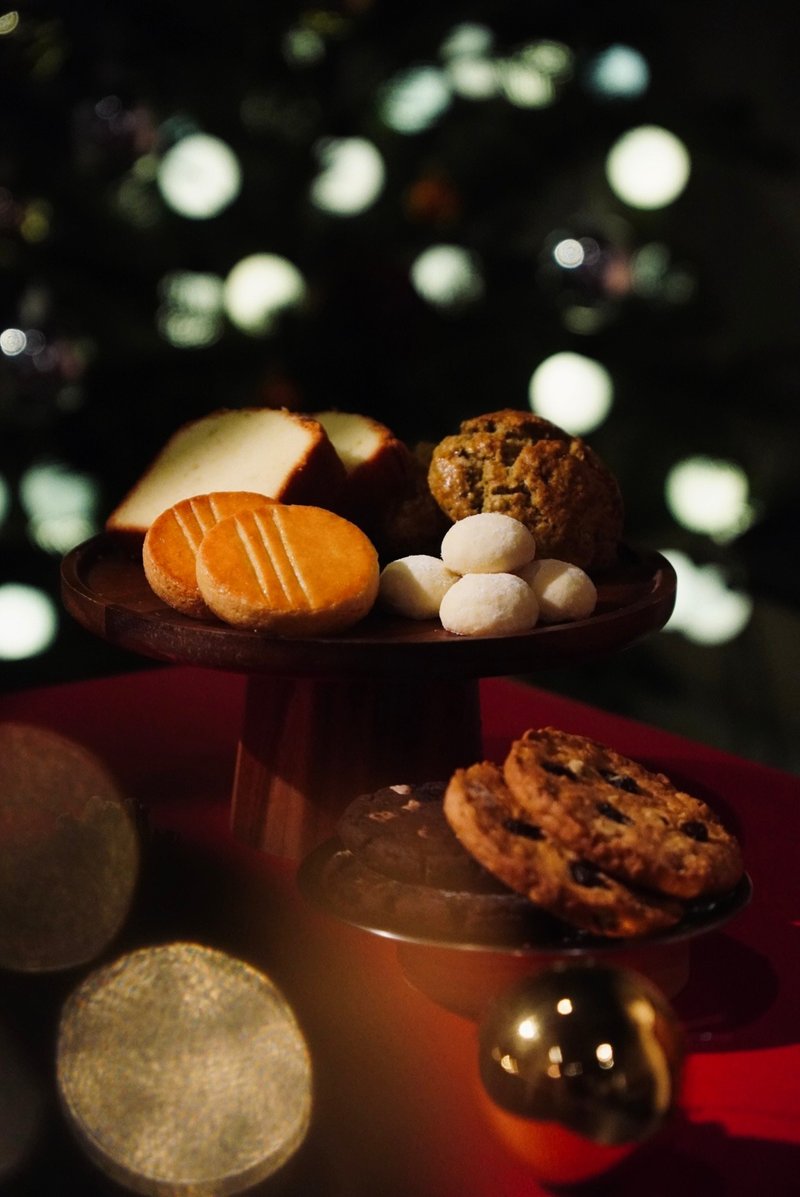 圣诞跨年甜点盒【盒装4入】欢乐派对分享组 - 蛋糕/甜点 - 新鲜食材 咖啡色