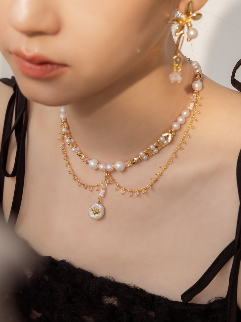 温开水金色碎光。MUCHAT 手作 14+18KGP 珍珠蝴蝶吊坠项链 - 项链 - 其他金属 金色