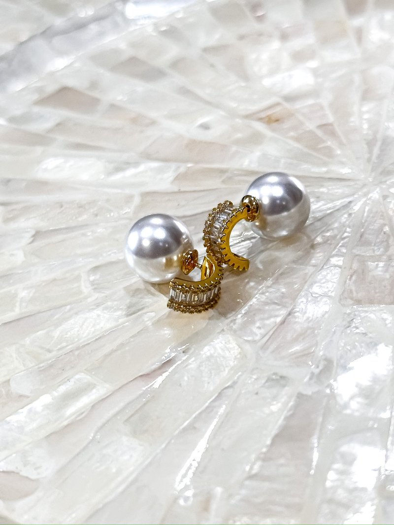 轻奢首饰系列——追忆似水年华・镀金排钻大珍珠耳环 - 耳环/耳夹 - 24k 金 金色