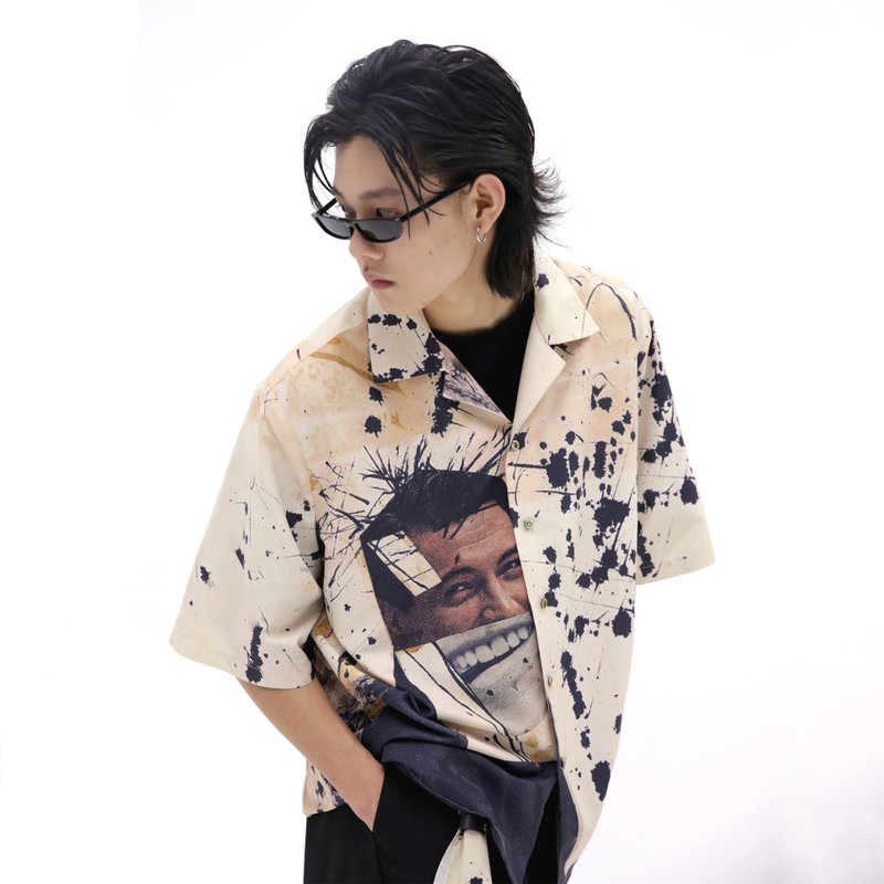 ANTEBB 原创人像美式复古涂鸦印花超大oz潮流日系古巴领短袖衬衫 - 男装上衣/T 恤 - 其他材质 金色