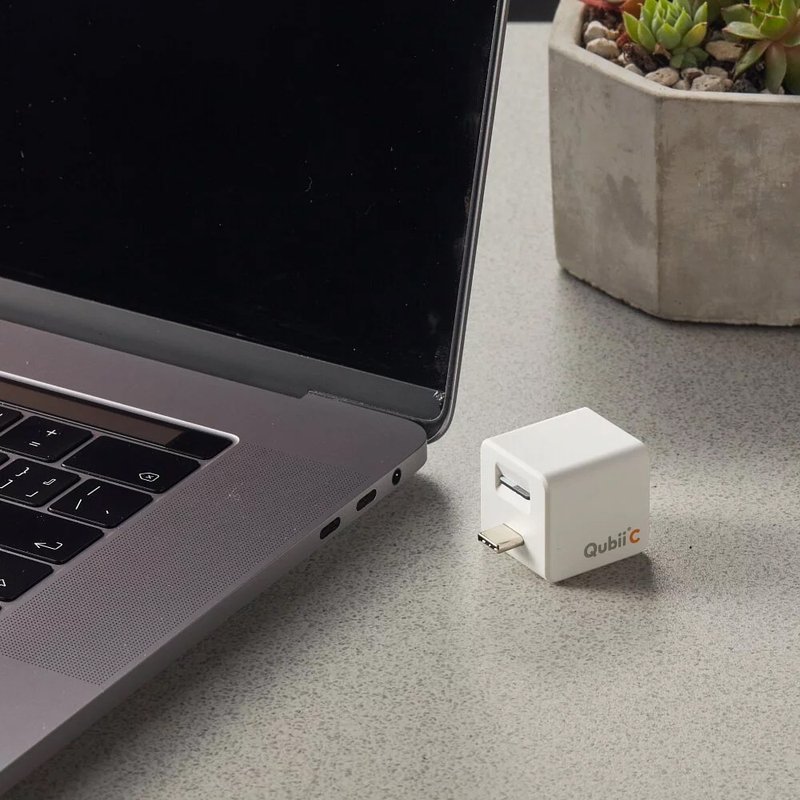Maktar QubiiDuo USB-C 备份豆腐 白色 自动备份 手机备份首选 - U盘 - 塑料 白色