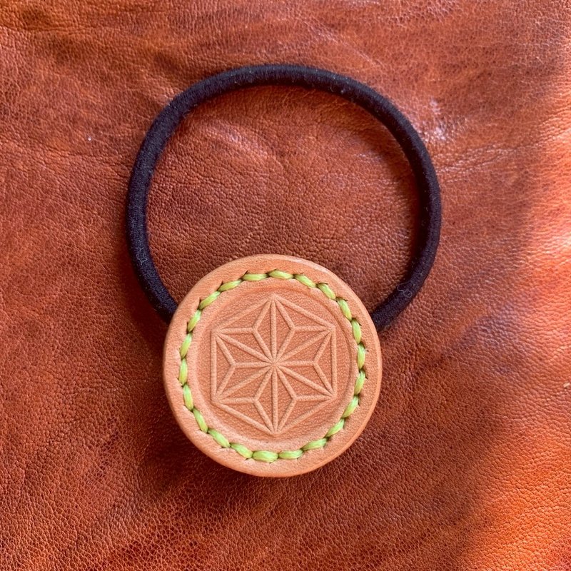 六角麻叶 - itoasobi Macrame Leather Works 皮革发圈 嫩苗色 - 发饰 - 真皮 绿色