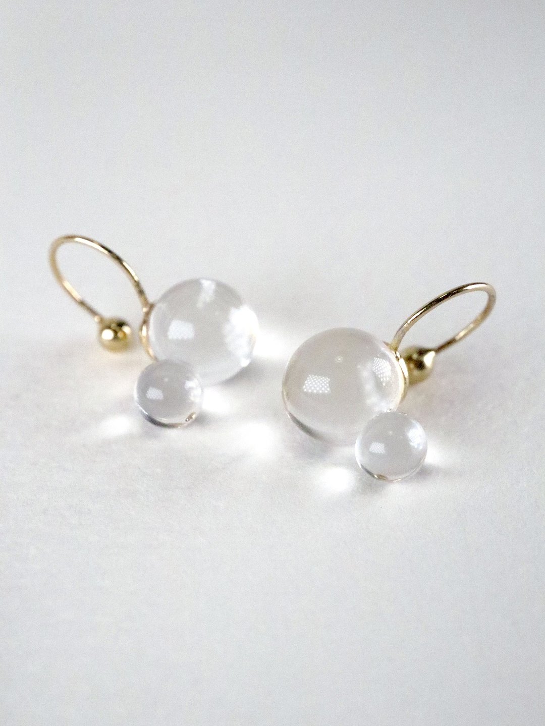 DUE clip earrings 灯工 手工烧制玻璃水珠 耳夹 给没有穿耳洞的 - 耳环/耳夹 - 玻璃 透明
