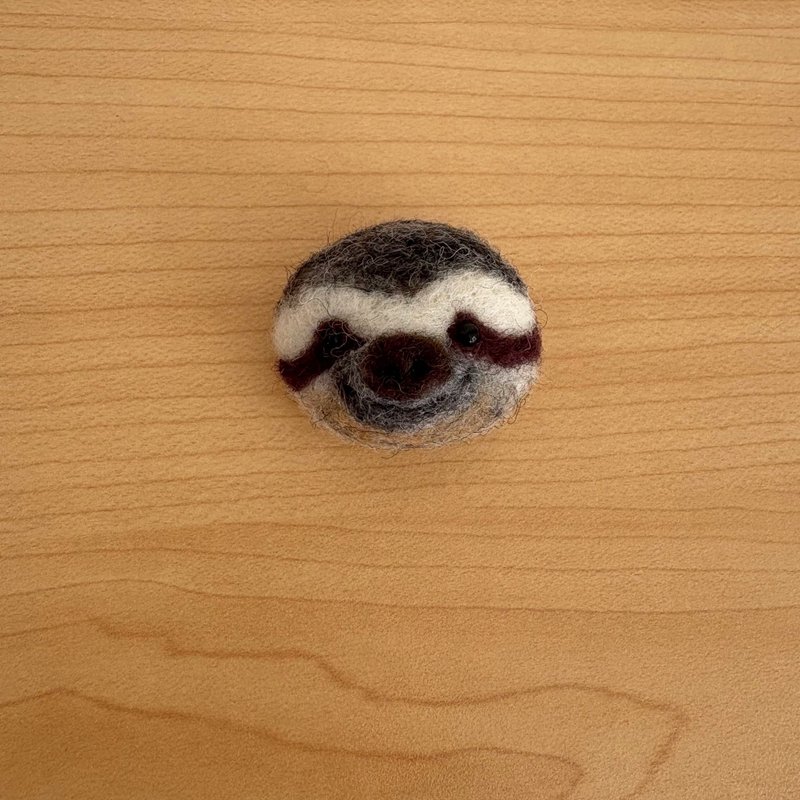 树懒脸部表情胸针 - 胸针 - 羊毛 咖啡色