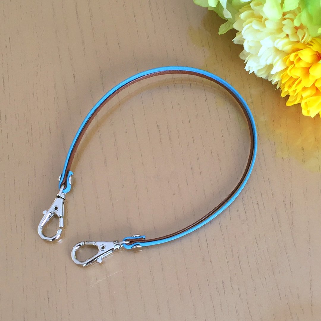 Two-tone color Leather strap (Brown and Light Blue) "Clasps : Silver" - 吊饰 - 真皮 蓝色