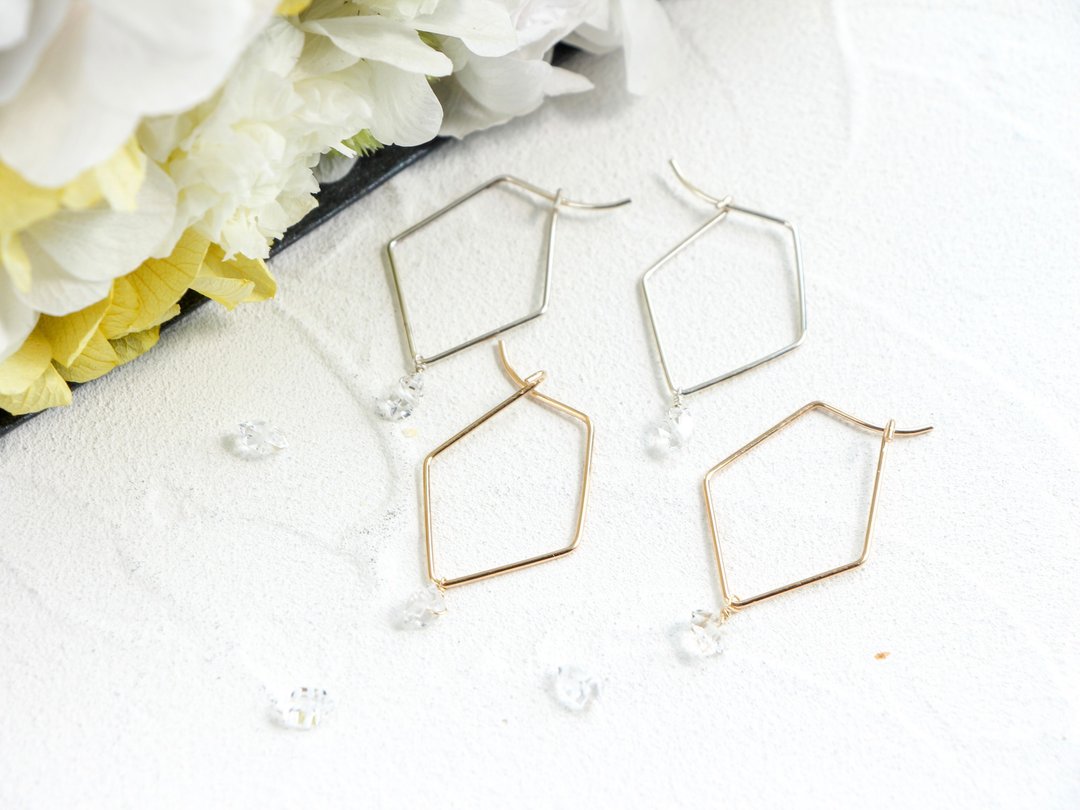 14kgf-Rhomboidal shapes herkimer pierced earrings - 耳环/耳夹 - 其他金属 金色