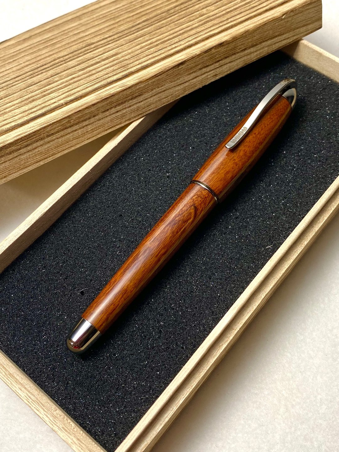 3952 老山羊 - 那鲁湾 沙漠铁木 高清高亮版 弹钢尖系列钢笔 - 钢笔 - 其他材质 