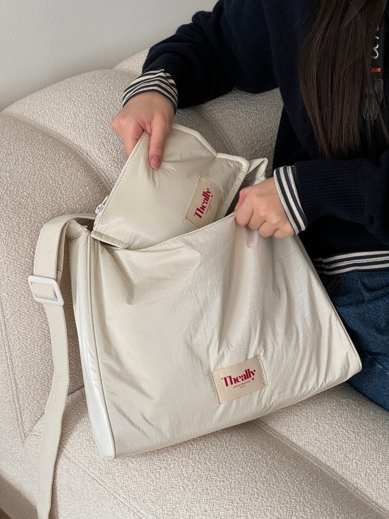 韩国 The Ally | TRUDI BAG (附化妆包) | 白色 | 手袋 单肩包 - 手提包/手提袋 - 防水材质 白色