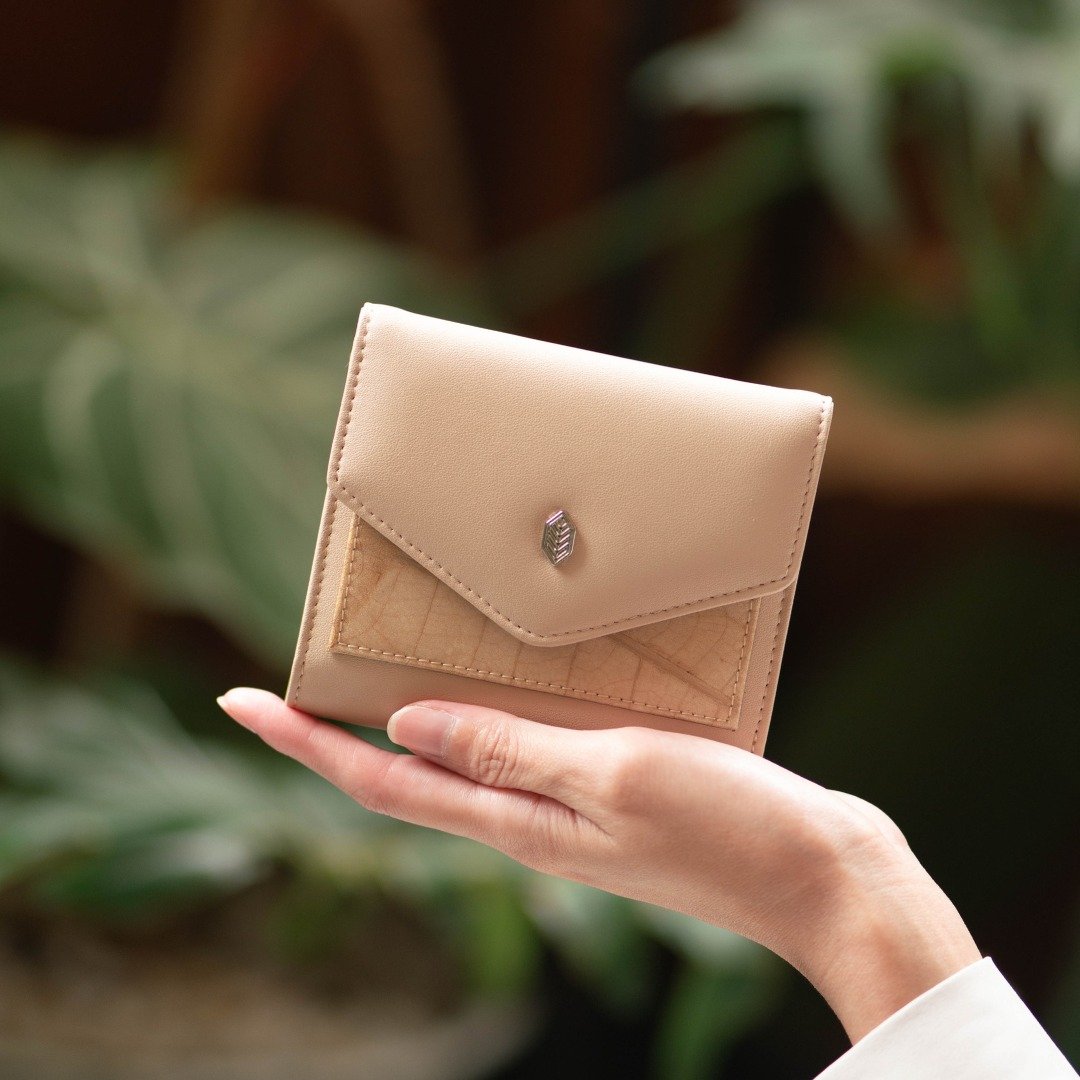 奶油色女士皮夹 (Milly Compact Wallet) - 皮夹/钱包 - 其他材质 卡其色