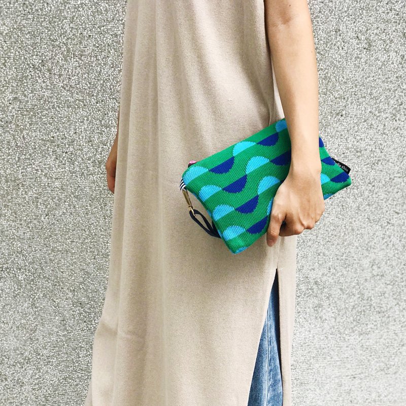 图腾针织两用包 - 蓝绿半月 -肩背/手拿 - 侧背包/斜挎包 - 棉．麻 绿色