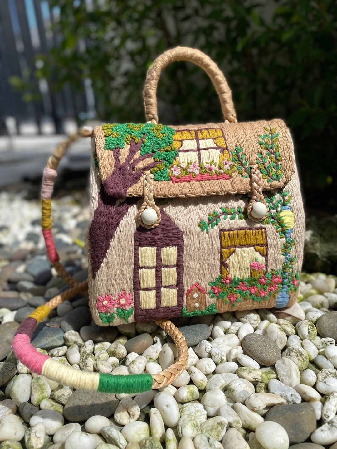 手工刺绣水芙蓉编织包 - 手提包/手提袋 - 绣线 
