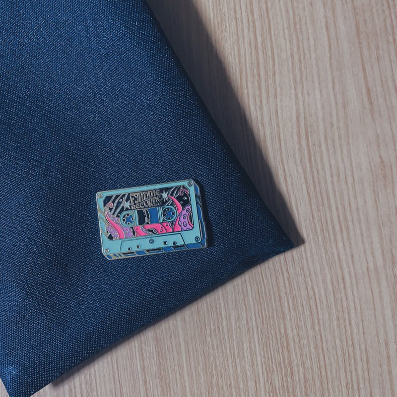 章鱼 八爪鱼 卡式带 磁带 金属襟章 - 徽章/别针 - 其他金属 多色