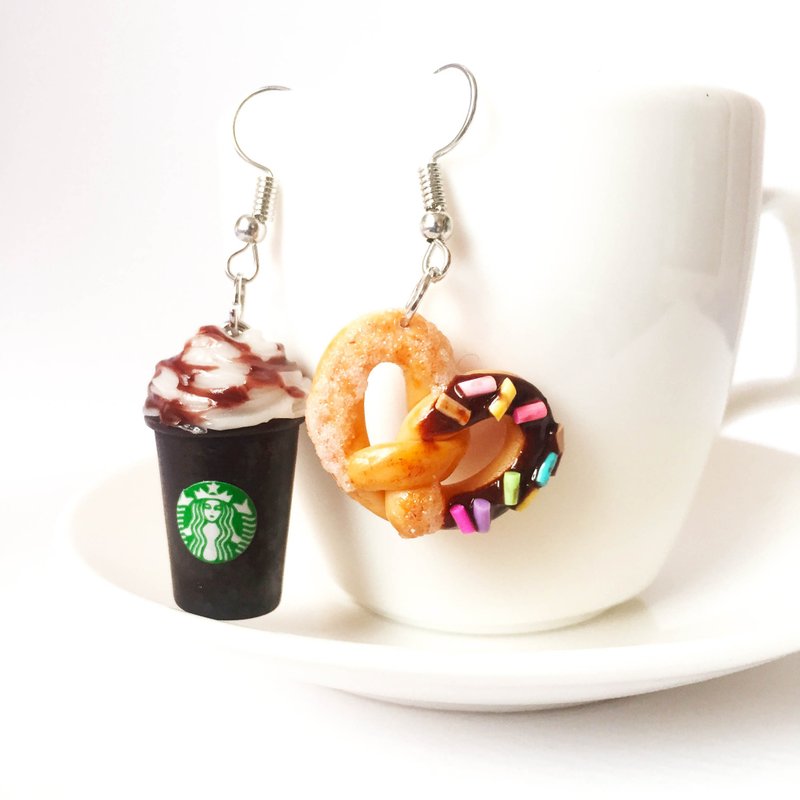 coffee + donut earring g - 耳环/耳夹 - 粘土 咖啡色
