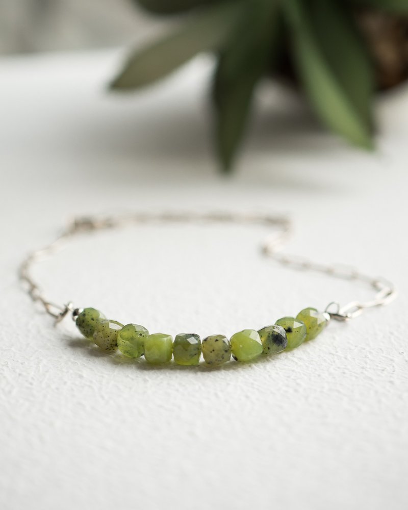 岫玉手链，925 银，双子座诞生石，农历新年礼物，处女座宝石 - 手链/手环 - 宝石 绿色