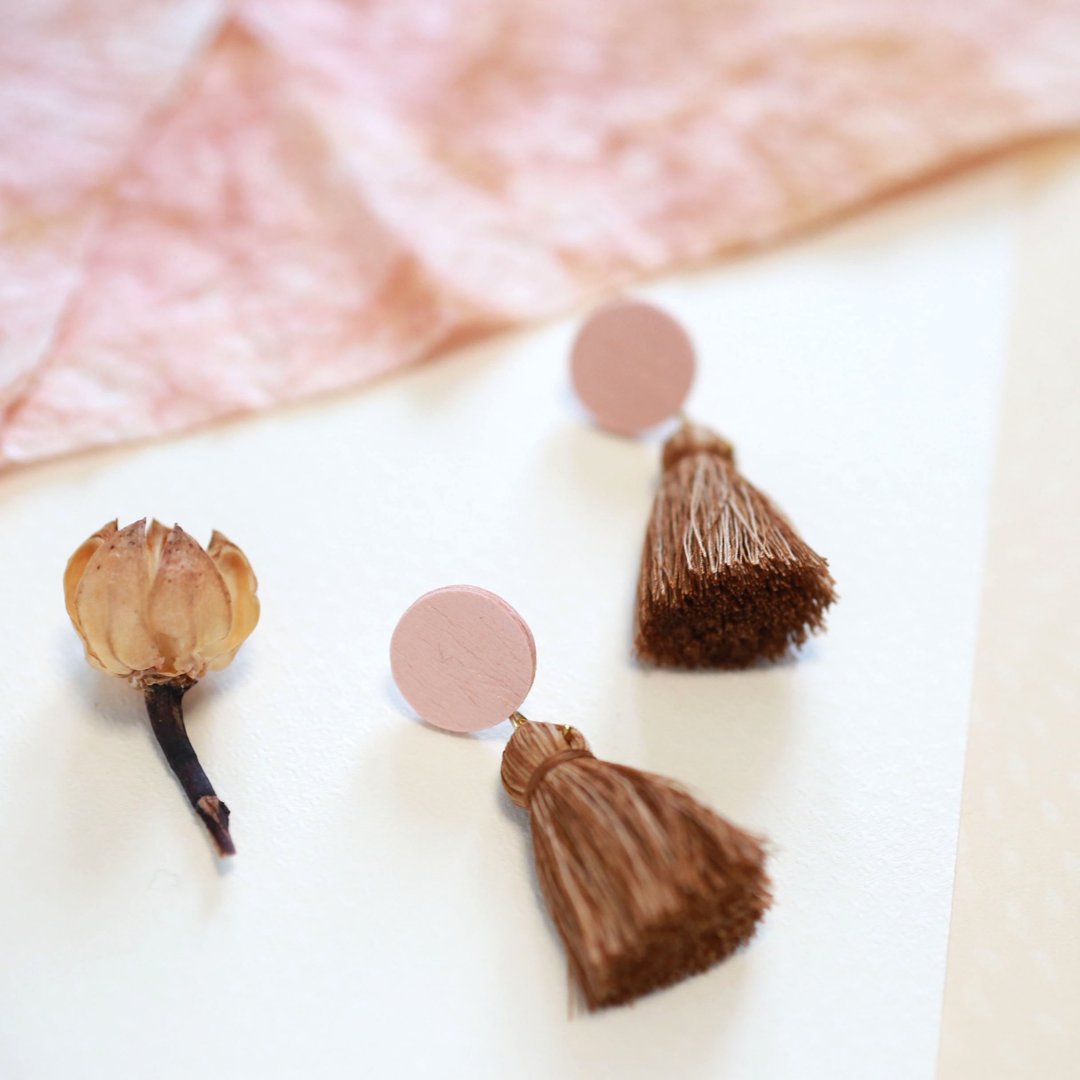 Tassel paper earrings-Brown- - 耳环/耳夹 - 纸 咖啡色