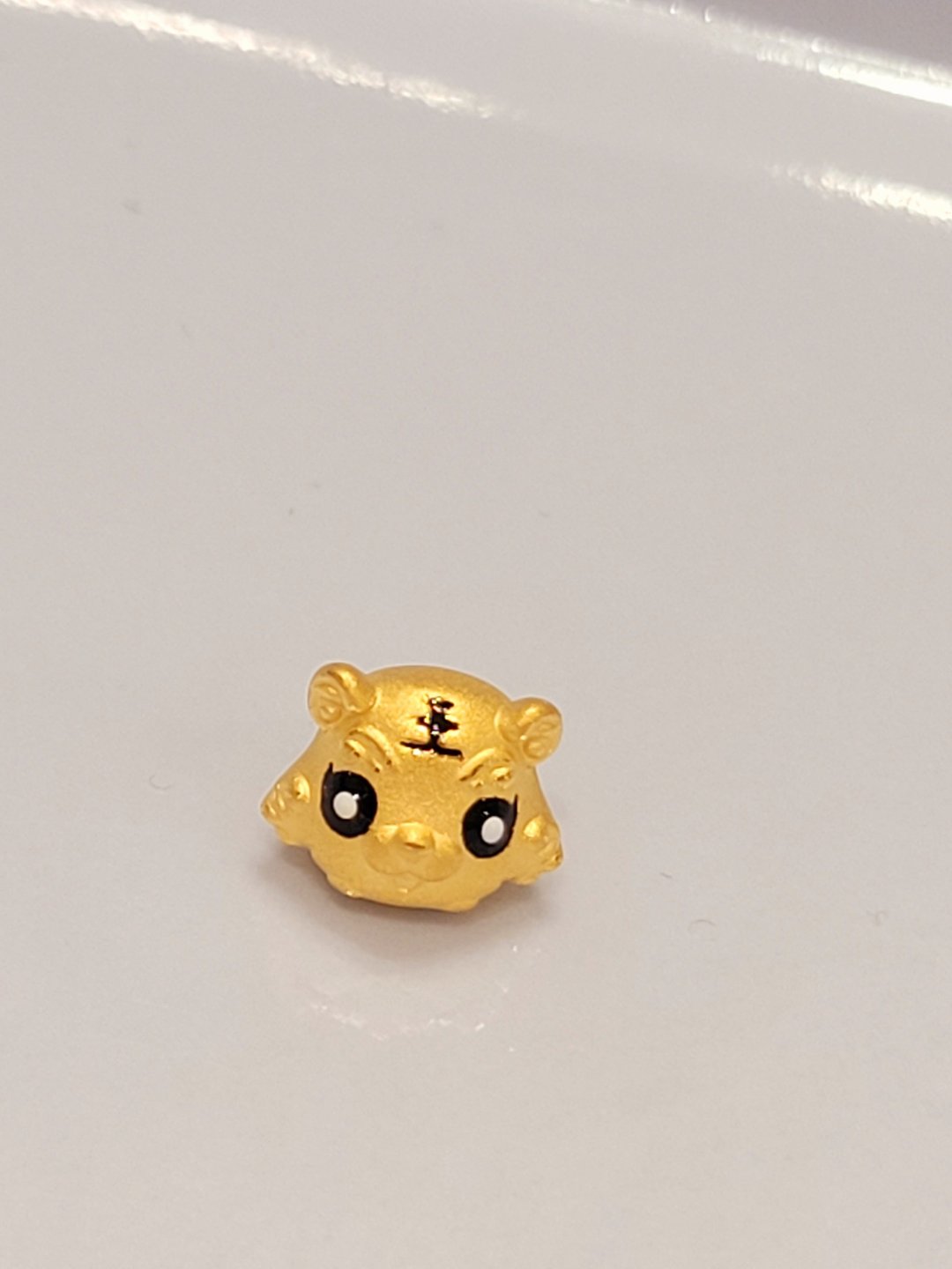 黄金串珠-生肖虎手绳金饰-黄金9999(搭配红手绳) - 手链/手环 - 24k 金 金色