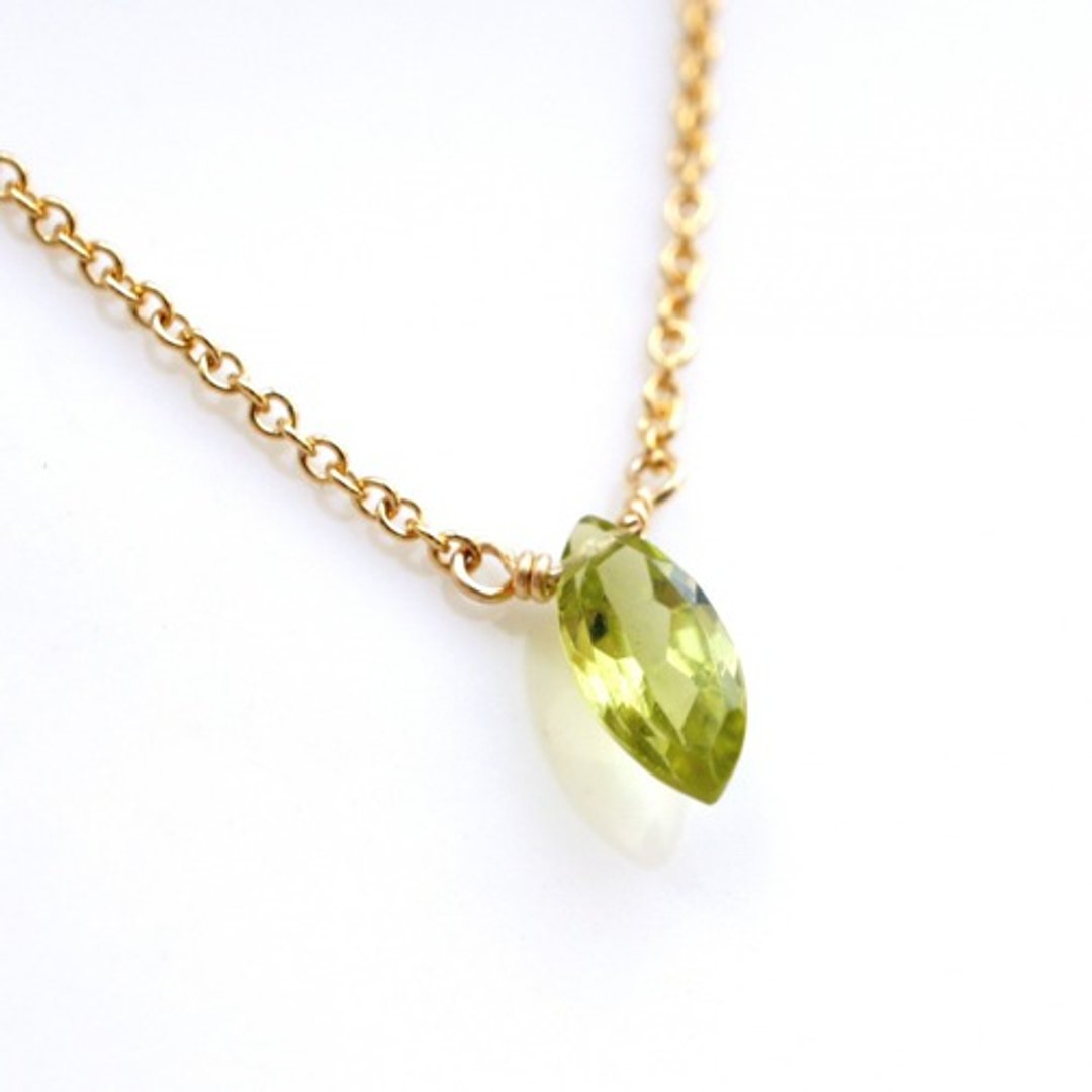Peridot Marquise Cut Necklace Magda - 项链 - 宝石 绿色