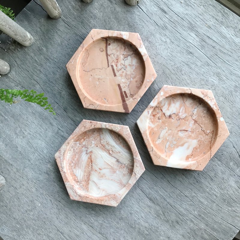 LAST ONE【欧洲珊瑚 六角小盘】 大理石 居家装饰 饰品摆盘 - 浅碟/小碟子 - 石头 粉红色