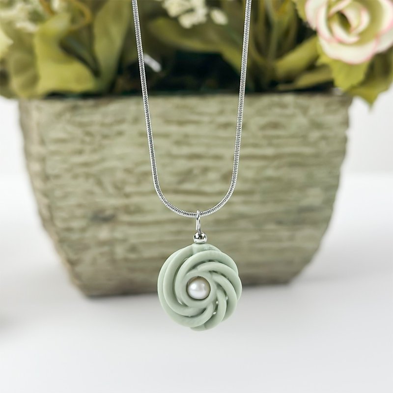 【Mobius 小心转 】陶瓷项链 I 让内在的漩涡, 成为优雅的力量 - 项链 - 瓷 