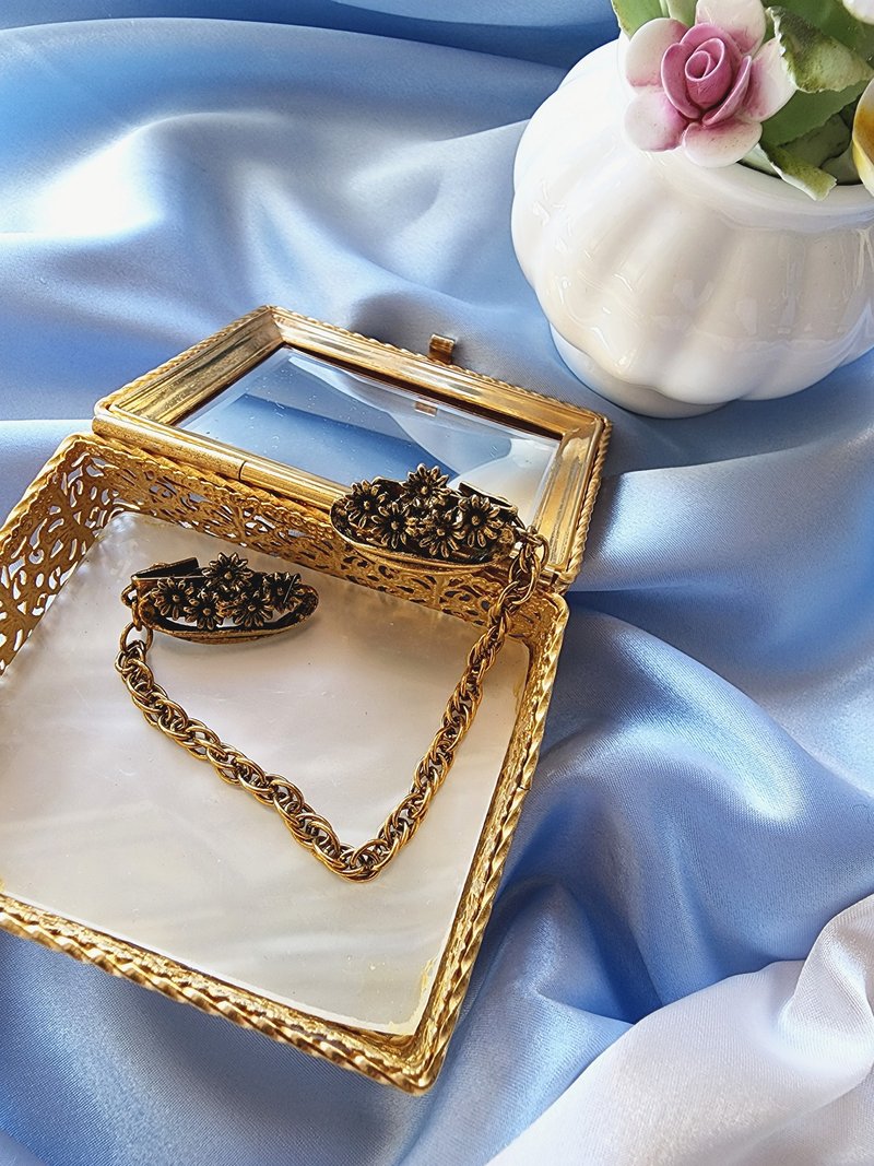 美国西洋古董饰品 /复古玛格莉特花簇衣夹/针织衣夹/衬衫夹 - 其他 - 其他金属 