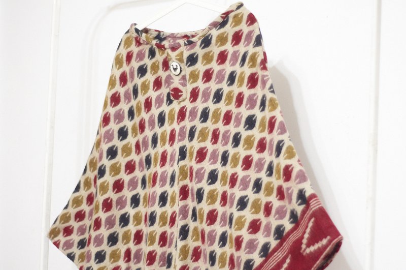 圣诞节礼物 限量一件针织纯羊毛披巾 / 民族风斗篷 / 印地安流苏披巾 / 波希米亚斗篷披肩 / 羊毛斗篷 / 手织围巾 - 漫步在彩色调色板世界 - 丝巾 - 羊毛 多色