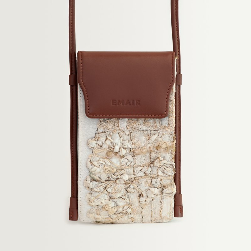 Emair Glacier No. 3 - 皮革手机包，绣花，世界上独一无二。 - 其他 - 真皮 咖啡色