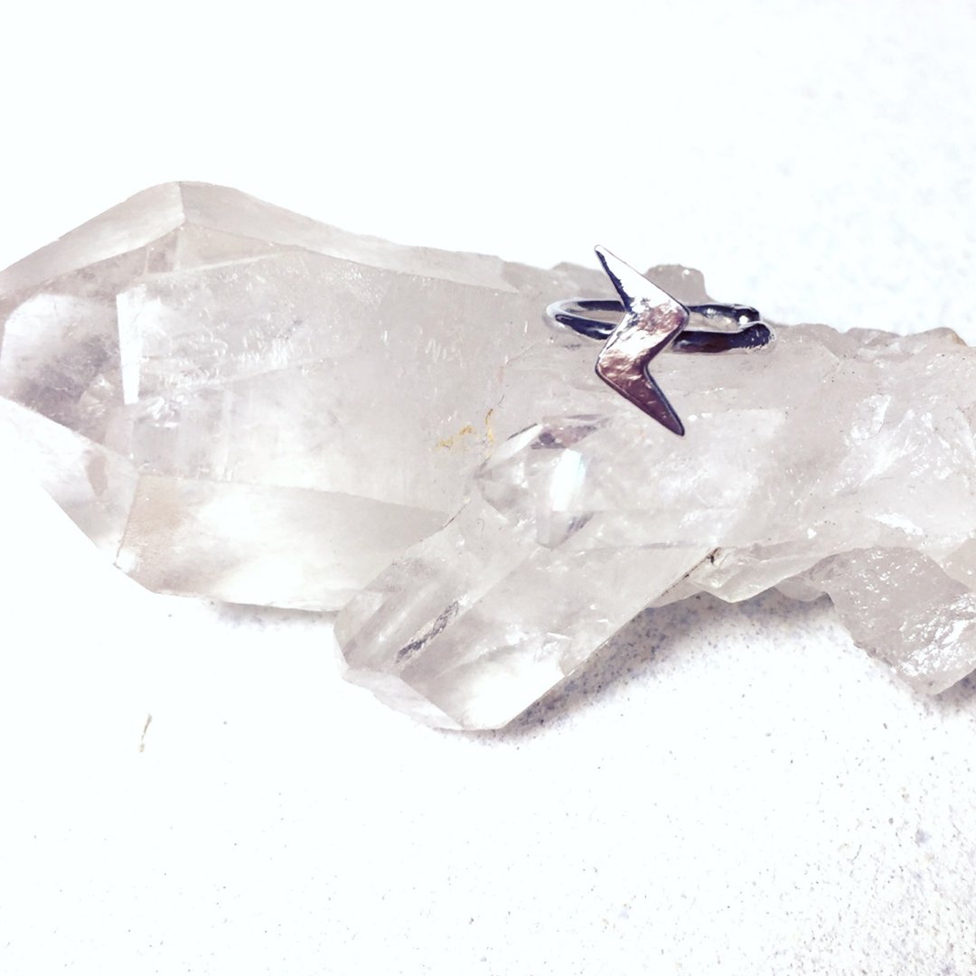 MIH 金工首饰 | 闪电 纯银耳骨夹 flash silver ear cuff - 耳环/耳夹 - 纯银 银色