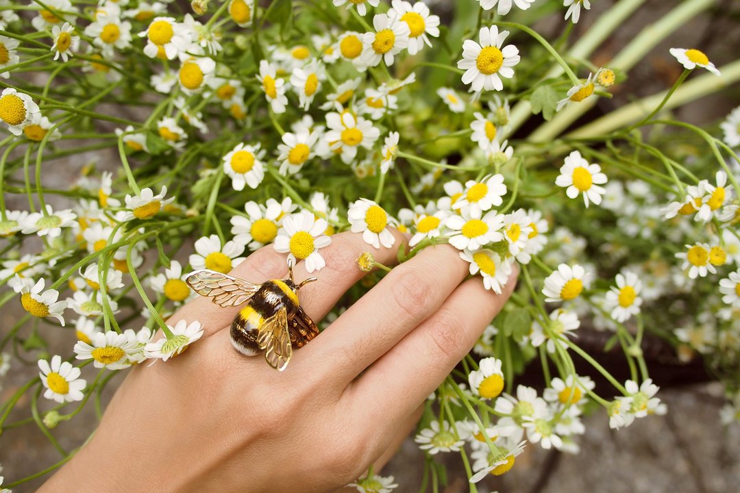 BumbleBee Ring Ring, Enamel Ring, Handmade jewelry,Gift for her. - 戒指 - 其他金属 黄色