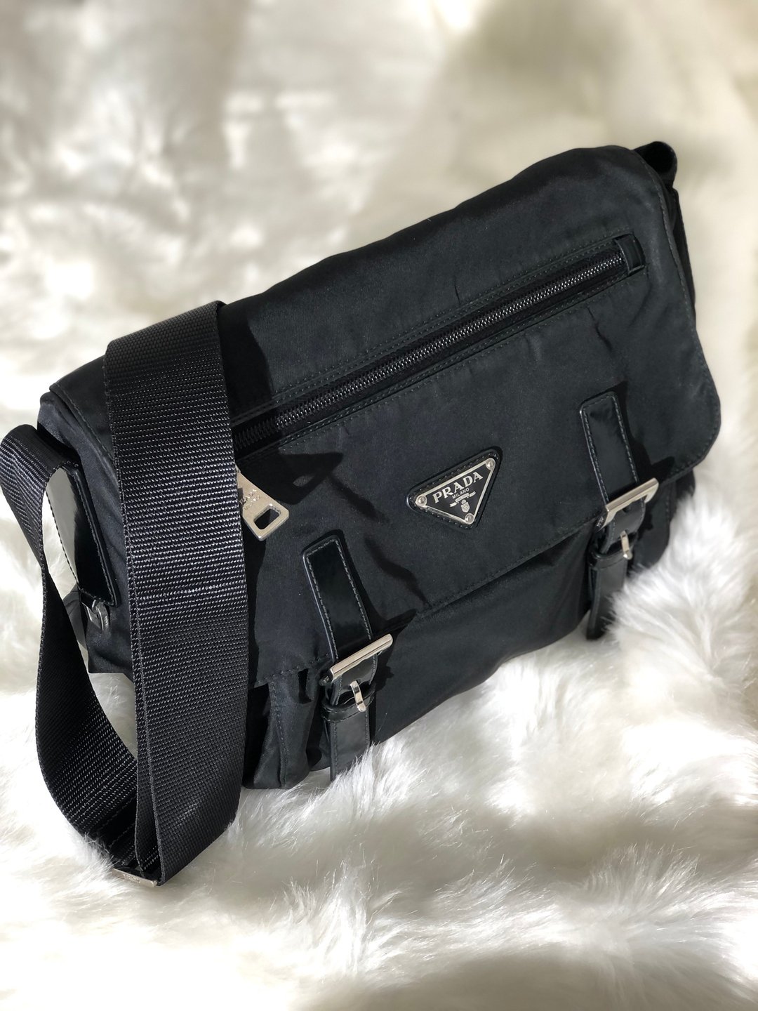【日本直送，名牌二手包装】PRADA 三角标志尼龙斜背包 肩背包黑复古 drwpjp - 侧背包/斜挎包 - 尼龙 黑色