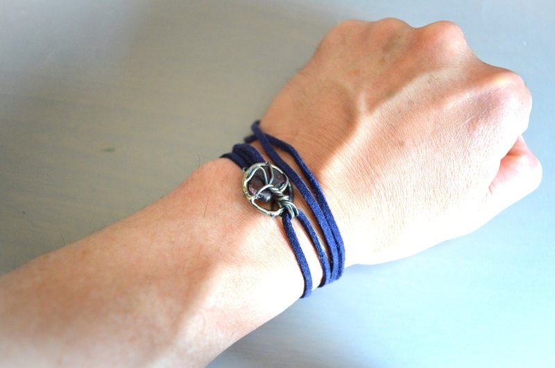 钛金属手镯・生命之树石榴石与钛金属手镯・项链 - 手链/手环 - 其他金属 红色