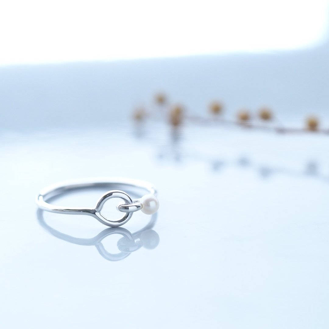 Pearl stone wire ring Silver 925 - 戒指 - 其他金属 白色