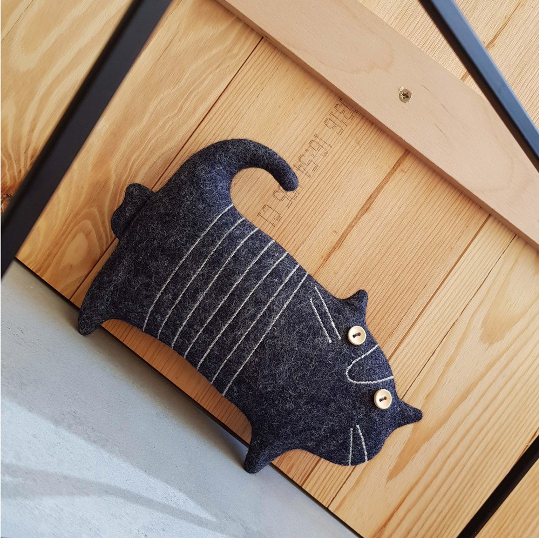 Felt cat sewing pattern PDF tutorial in English  digital product - 手工艺教程/工具书 - 其他材质 