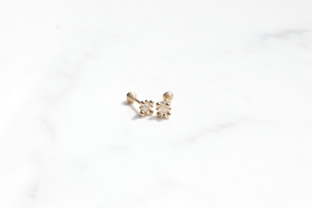 14K  四爪白钻锁珠耳环(单个)耳骨 耳窝 不退色 - 耳环/耳夹 - 贵金属 金色