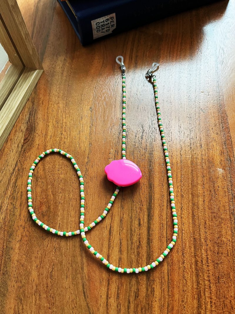 Pinkoi 客户独家贩售 限量眼镜链/挂绳/证件链/项链 粉红 - 挂绳/吊绳 - 压克力 粉红色