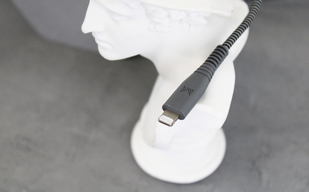 ESSENTIALS | 120cm USB-C - Lightning 苹果认证编织连接线 - 其他 - 其他材质 