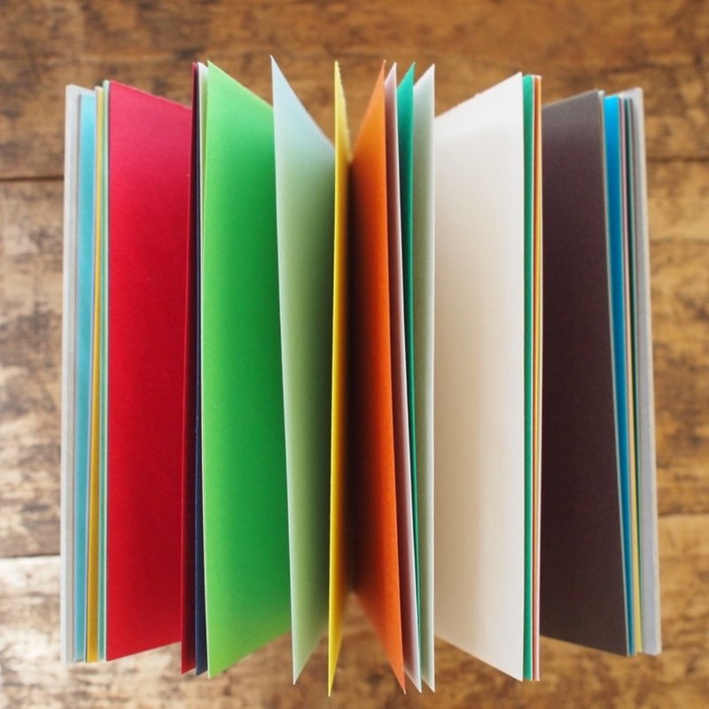 Bonami 彩色手帐 / 蜡线麻线 - 浅蓝色 / 科普特装订手工笔记本 - 笔记本/手帐 - 纸 多色