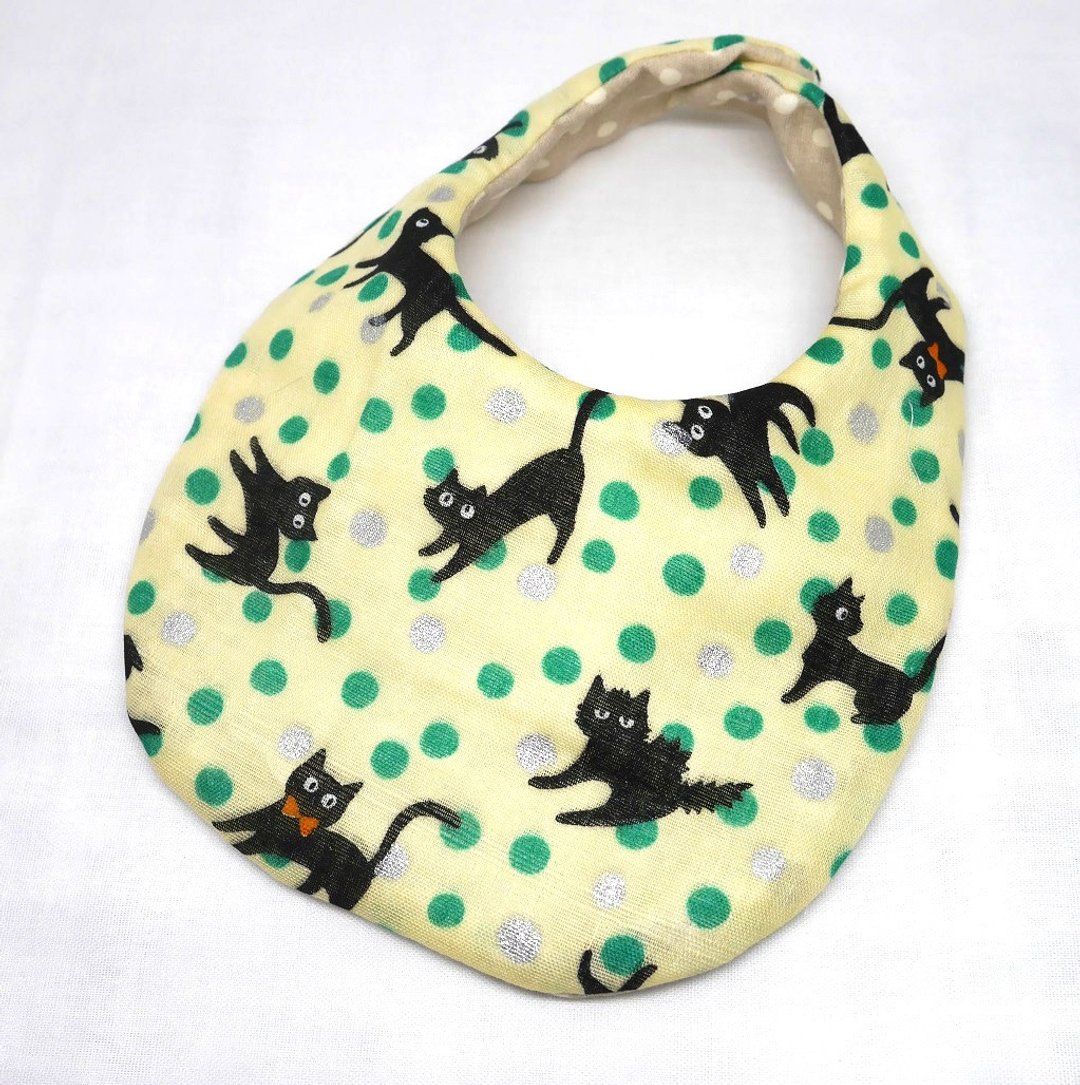 Japanese Handmade 4-layer-double gauze Baby Bib /black cat and dots green - 围嘴/口水巾 - 棉 绿色