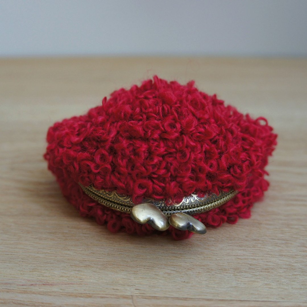 Ba-ba handmade Crochet pouch No.C1274 - 化妆包/杂物包 - 其他材质 红色